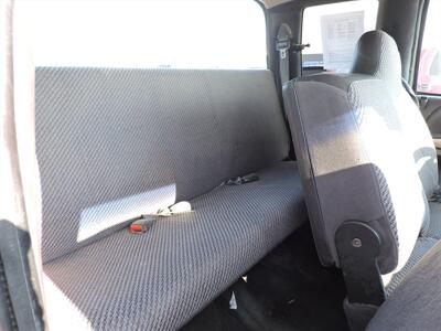 2001 Dodge Ram 1500 SLT   - Photo 11 - North Platte, NE 69101