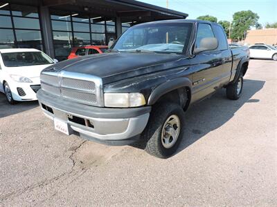 2001 Dodge Ram 1500 SLT   - Photo 2 - North Platte, NE 69101