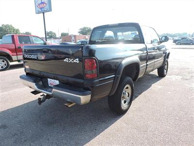 2001 Dodge Ram 1500 SLT   - Photo 5 - North Platte, NE 69101