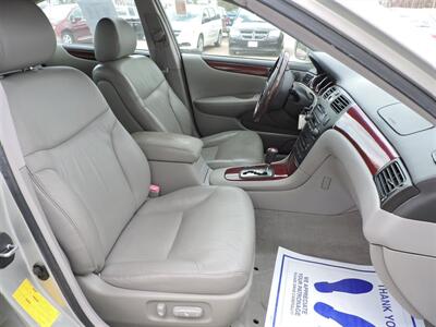 2004 Lexus ES   - Photo 10 - Lexington, NE 68850