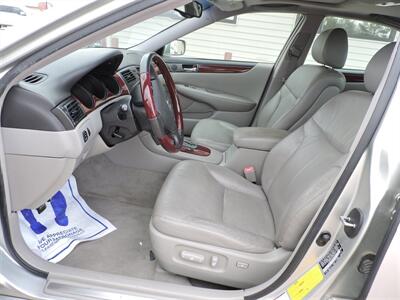 2004 Lexus ES   - Photo 9 - Lexington, NE 68850