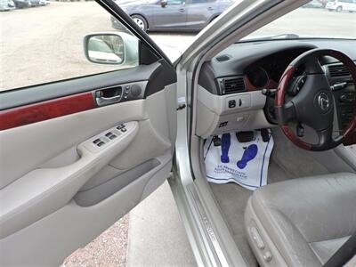 2004 Lexus ES   - Photo 16 - Lexington, NE 68850