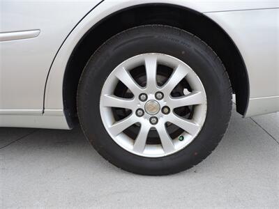 2004 Lexus ES   - Photo 8 - Lexington, NE 68850
