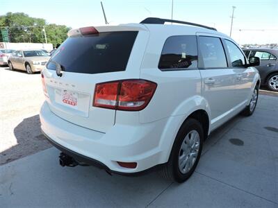 2018 Dodge Journey SXT   - Photo 5 - Lexington, NE 68850