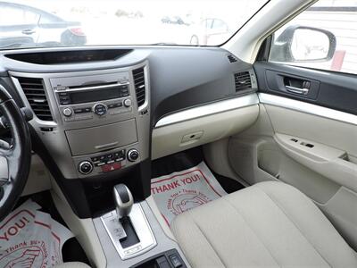 2010 Subaru Outback 2.5i Premium - Photo 15 - Lexington, NE 68850