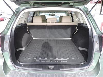 2010 Subaru Outback 2.5i Premium - Photo 12 - Lexington, NE 68850