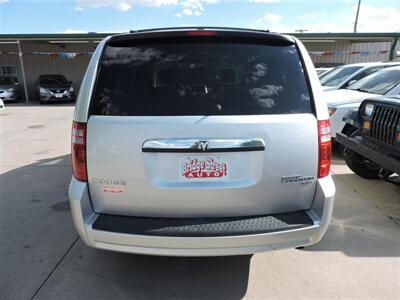 2009 Dodge Grand Caravan SXT - Photo 6 - Kearney, NE 68847