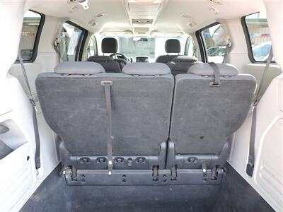 2009 Dodge Grand Caravan SXT - Photo 11 - Kearney, NE 68847
