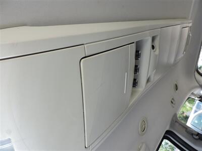 2009 Dodge Grand Caravan SXT - Photo 21 - Kearney, NE 68847