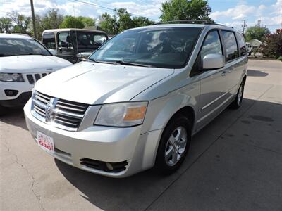2009 Dodge Grand Caravan SXT - Photo 2 - Kearney, NE 68847