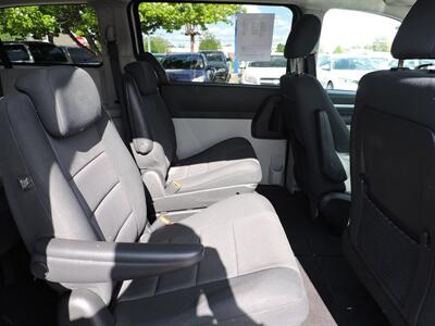 2009 Dodge Grand Caravan SXT - Photo 13 - Kearney, NE 68847