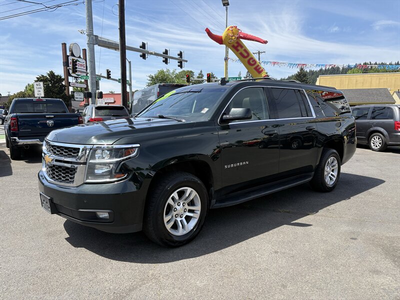 2016 Chevrolet Suburban LT  