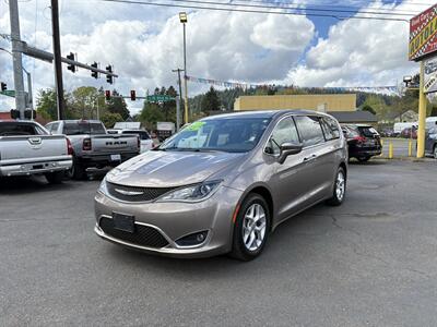 2018 Chrysler Pacifica Touring Plus Minivan