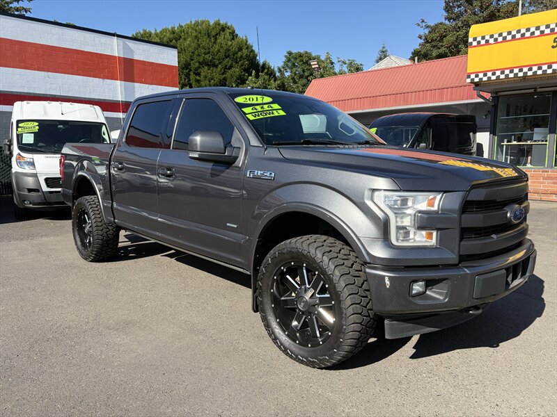 2017 Ford F-150 Lariat 4x4 SuperCrew 145 in's photo