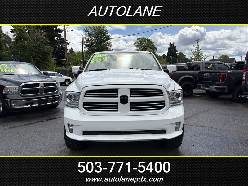 View vehicle photo 3