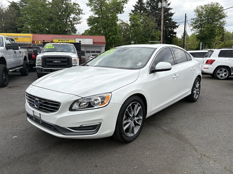 2017 Volvo S60 T5 Inscription's photo