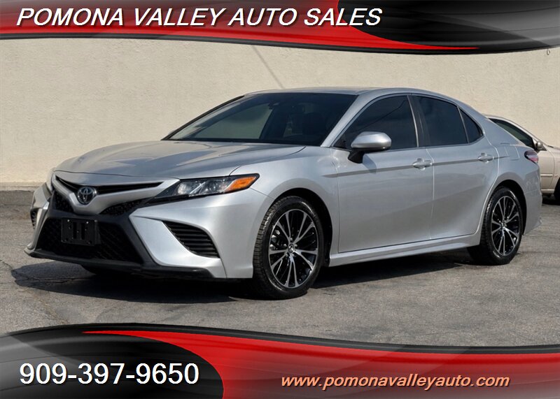 2020 Toyota Camry SE   - Photo 1 - Pomona, CA 91767