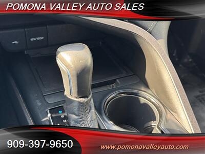 2020 Toyota Camry SE - Photo 16 - Pomona, CA 91767
