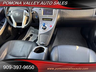 2015 Toyota Prius Four   - Photo 7 - Pomona, CA 91767