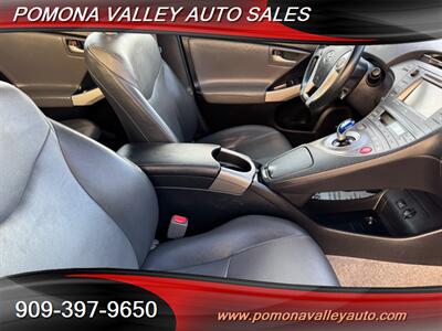 2015 Toyota Prius Four   - Photo 9 - Pomona, CA 91767