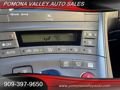 2015 Toyota Prius Four   - Photo 15 - Pomona, CA 91767