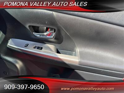 2015 Toyota Prius v Five   - Photo 11 - Pomona, CA 91767