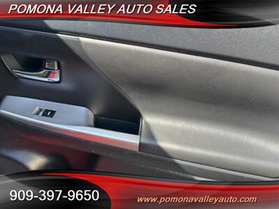 2015 Toyota Prius v Five   - Photo 9 - Pomona, CA 91767