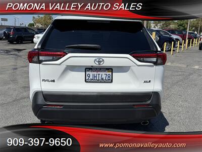 2020 Toyota RAV4 XLE   - Photo 5 - Pomona, CA 91767