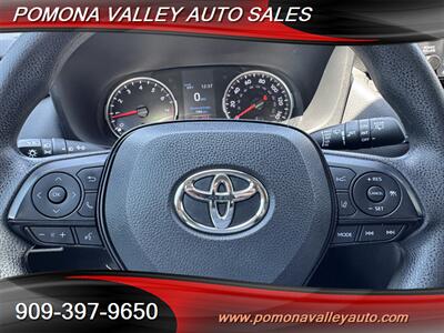 2020 Toyota RAV4 XLE   - Photo 21 - Pomona, CA 91767