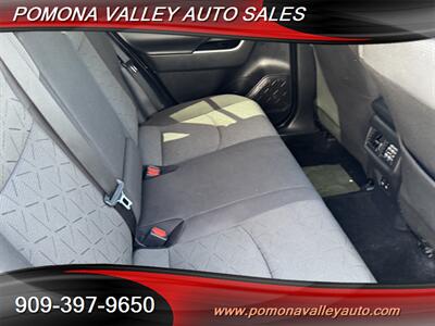 2020 Toyota RAV4 XLE   - Photo 8 - Pomona, CA 91767