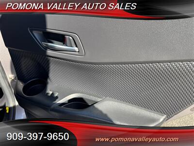 2020 Toyota C-HR XLE - Photo 10 - Pomona, CA 91767