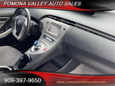 2015 Toyota Prius Two   - Photo 16 - Pomona, CA 91767