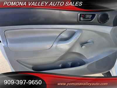 2014 Toyota Tacoma   - Photo 10 - Pomona, CA 91767