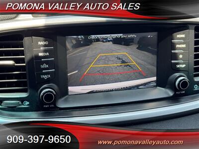 2019 Kia Sorento L   - Photo 18 - Pomona, CA 91767