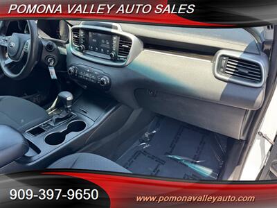 2019 Kia Sorento L   - Photo 9 - Pomona, CA 91767