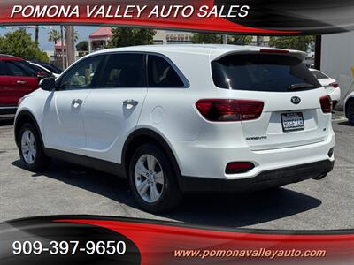 2019 Kia Sorento L   - Photo 4 - Pomona, CA 91767
