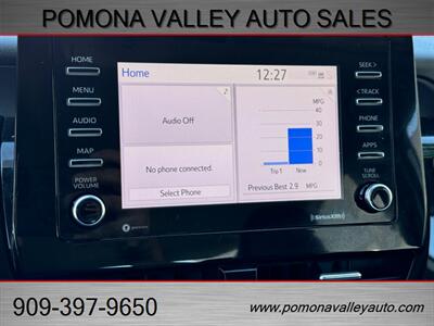 2021 Toyota Camry SE   - Photo 14 - Pomona, CA 91767