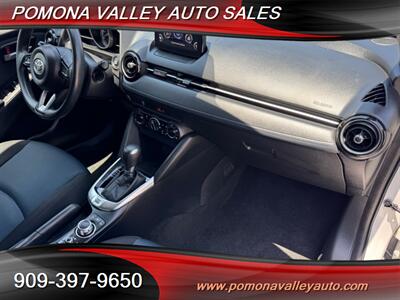 2019 Toyota Yaris LE   - Photo 7 - Pomona, CA 91767