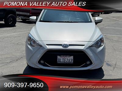 2019 Toyota Yaris LE   - Photo 2 - Pomona, CA 91767