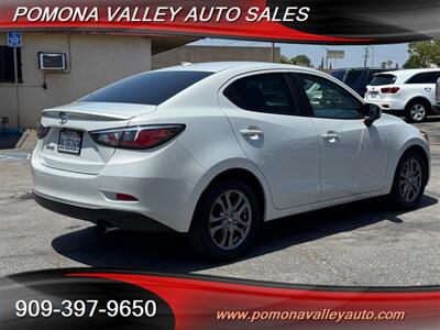 2019 Toyota Yaris LE   - Photo 6 - Pomona, CA 91767