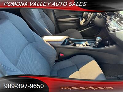 2018 Toyota C-HR XLE Premium   - Photo 8 - Pomona, CA 91767