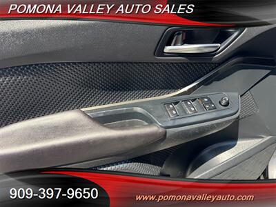 2018 Toyota C-HR XLE   - Photo 15 - Pomona, CA 91767