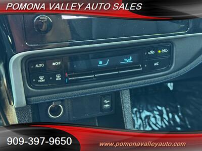 2019 Toyota Corolla SE   - Photo 18 - Pomona, CA 91767
