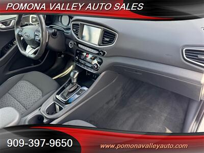 2019 Hyundai IONIQ Hybrid SEL   - Photo 7 - Pomona, CA 91767