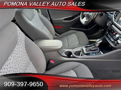2019 Hyundai IONIQ Hybrid SEL   - Photo 8 - Pomona, CA 91767