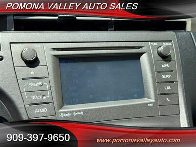 2012 Toyota Prius Plug-in Hybrid   - Photo 15 - Pomona, CA 91767