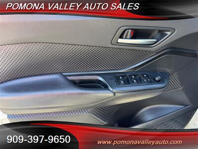 2019 Toyota C-HR LE - Photo 14 - Pomona, CA 91767
