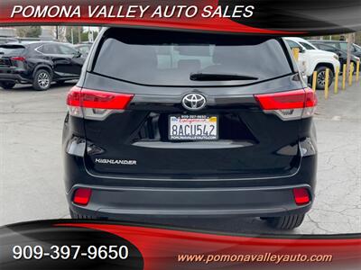 2017 Toyota Highlander LE   - Photo 5 - Pomona, CA 91767