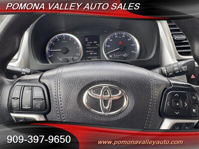 2017 Toyota Highlander LE   - Photo 20 - Pomona, CA 91767