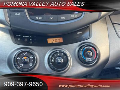 2010 Toyota RAV4   - Photo 14 - Pomona, CA 91767